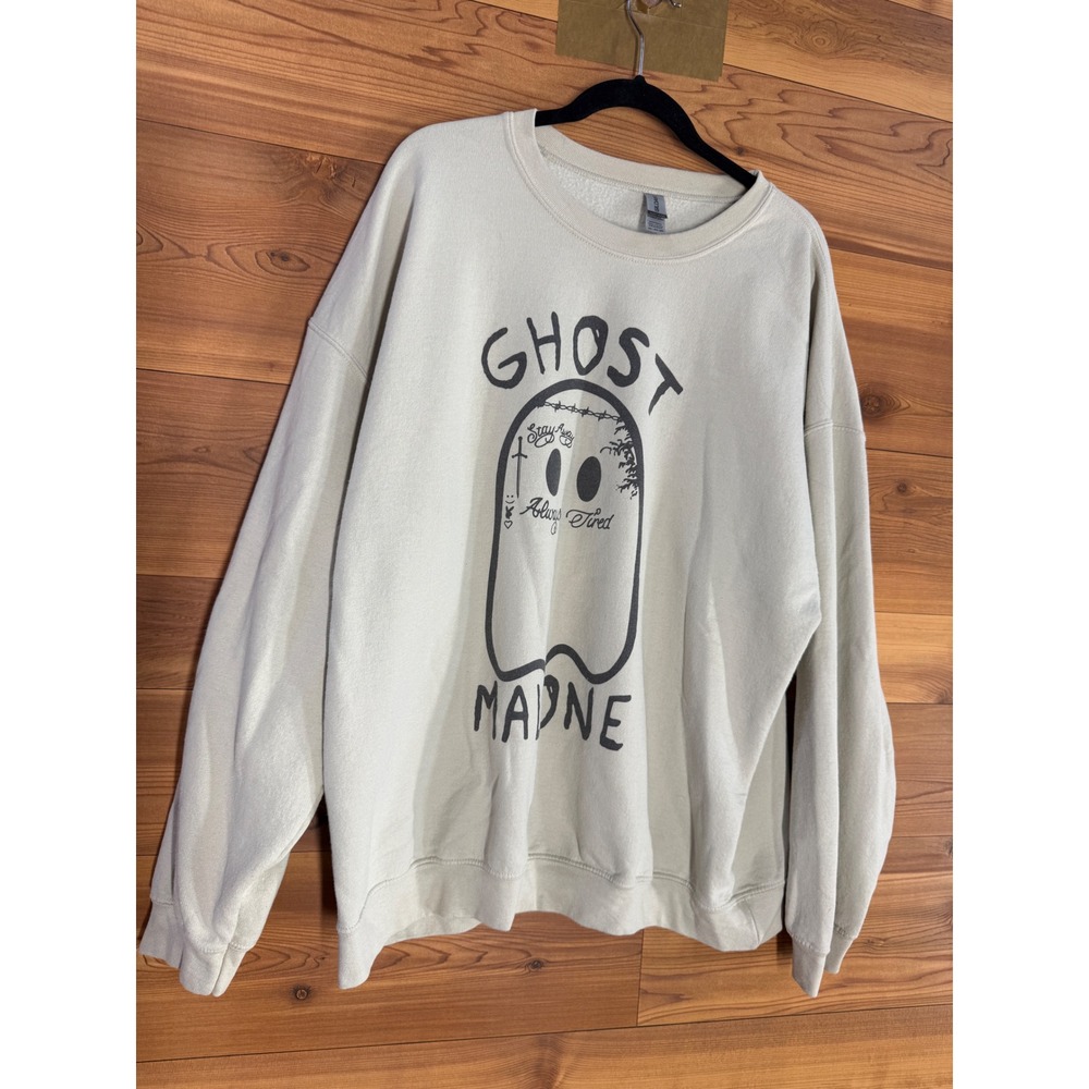 Gildan Heavy Blend Ghost Mane Graphic Sweatshirt Beige 2XL Streetwear Crewneck